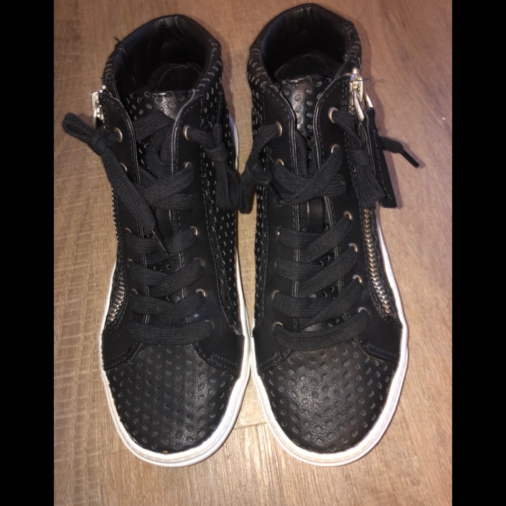 Dolce Vita perforated high top lace up sneakers